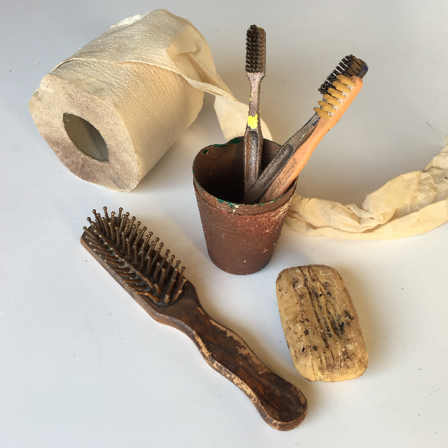 PRISON PROPS, Personal Hygiene Set